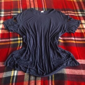 D/C Navy blue t-shirt